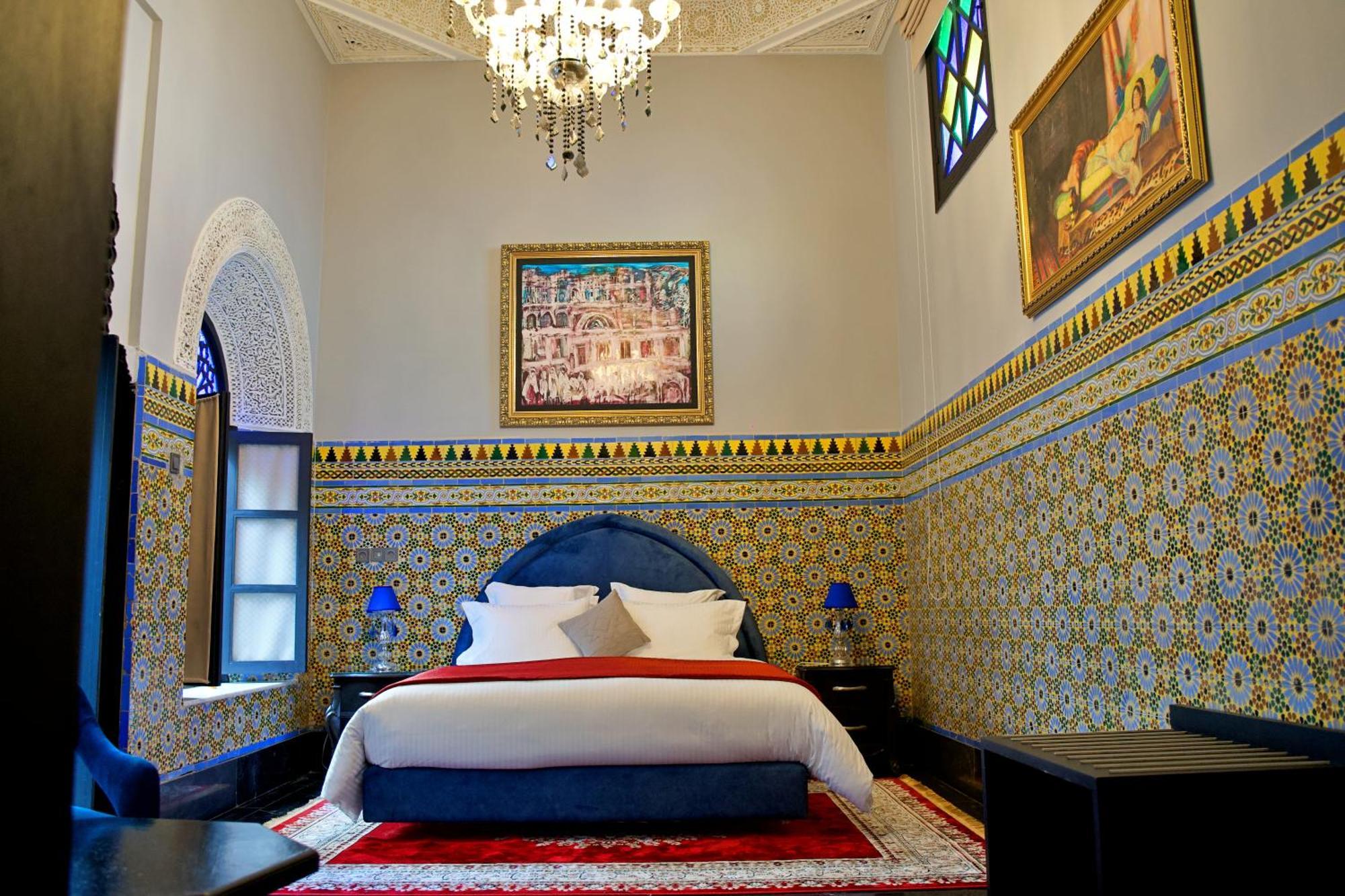 Dar Chrifa Riad *